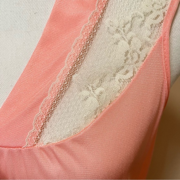 NWT Vintage 1960’s Chemise Nightgown - The Bon 100% Nylon Nightie - Deadstock - Picture 5 of 14